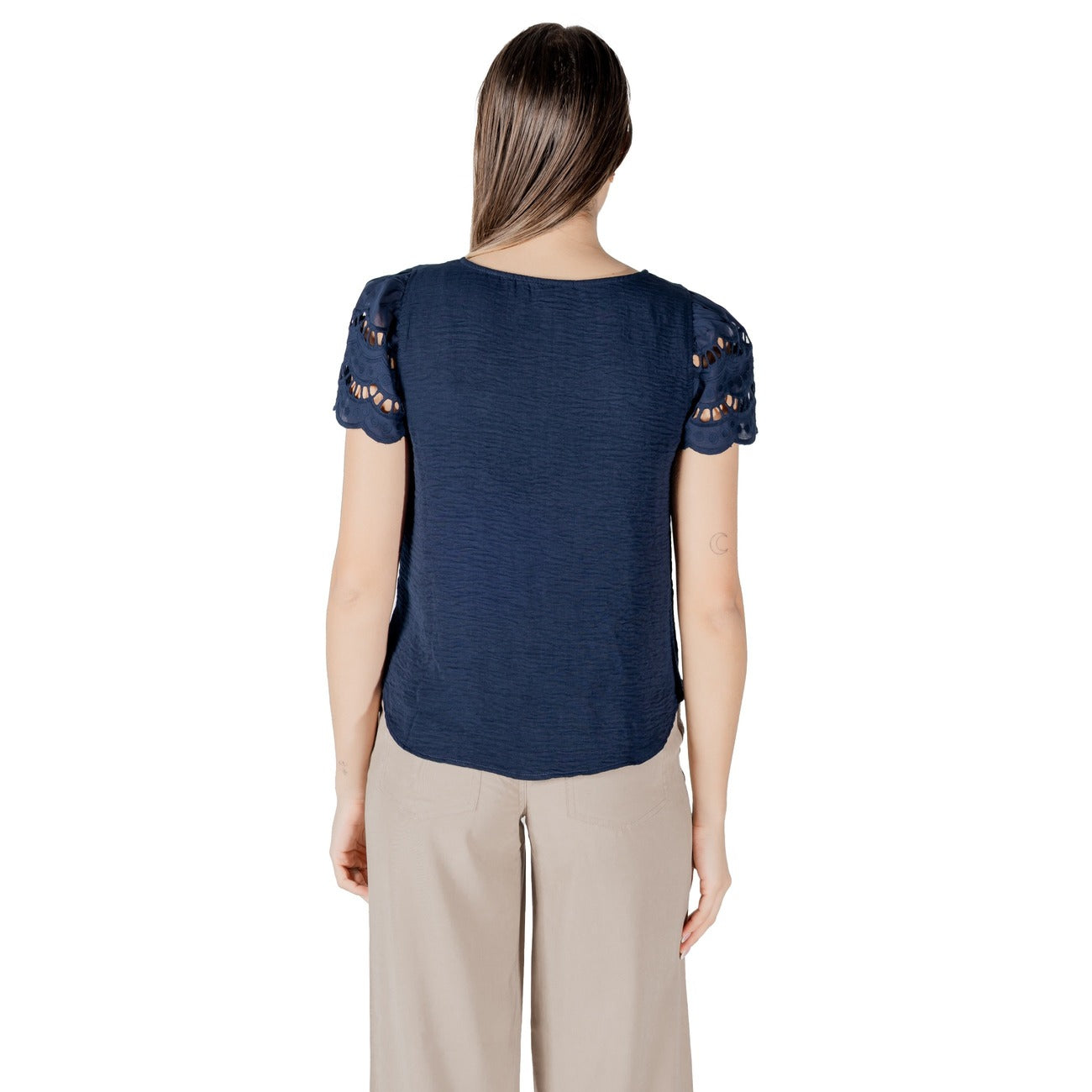 Jacqueline De Yong  Women T-Shirt