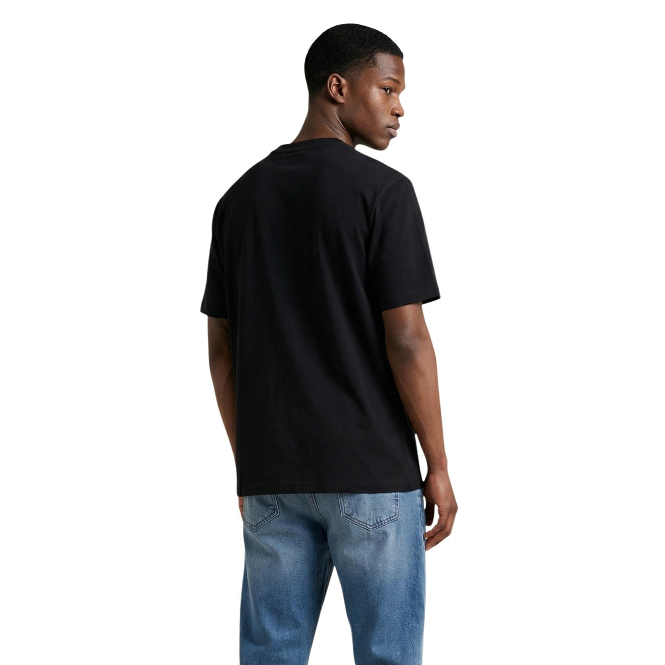 New Balance Men T-Shirt