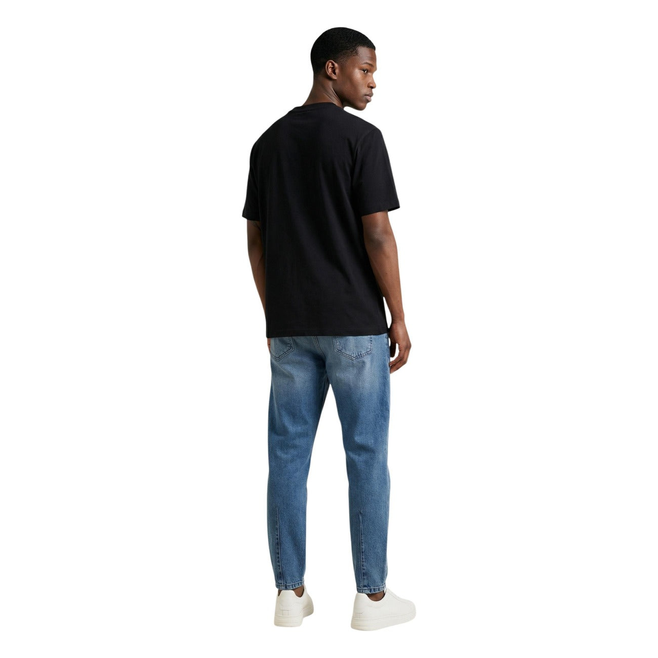 New Balance Men T-Shirt